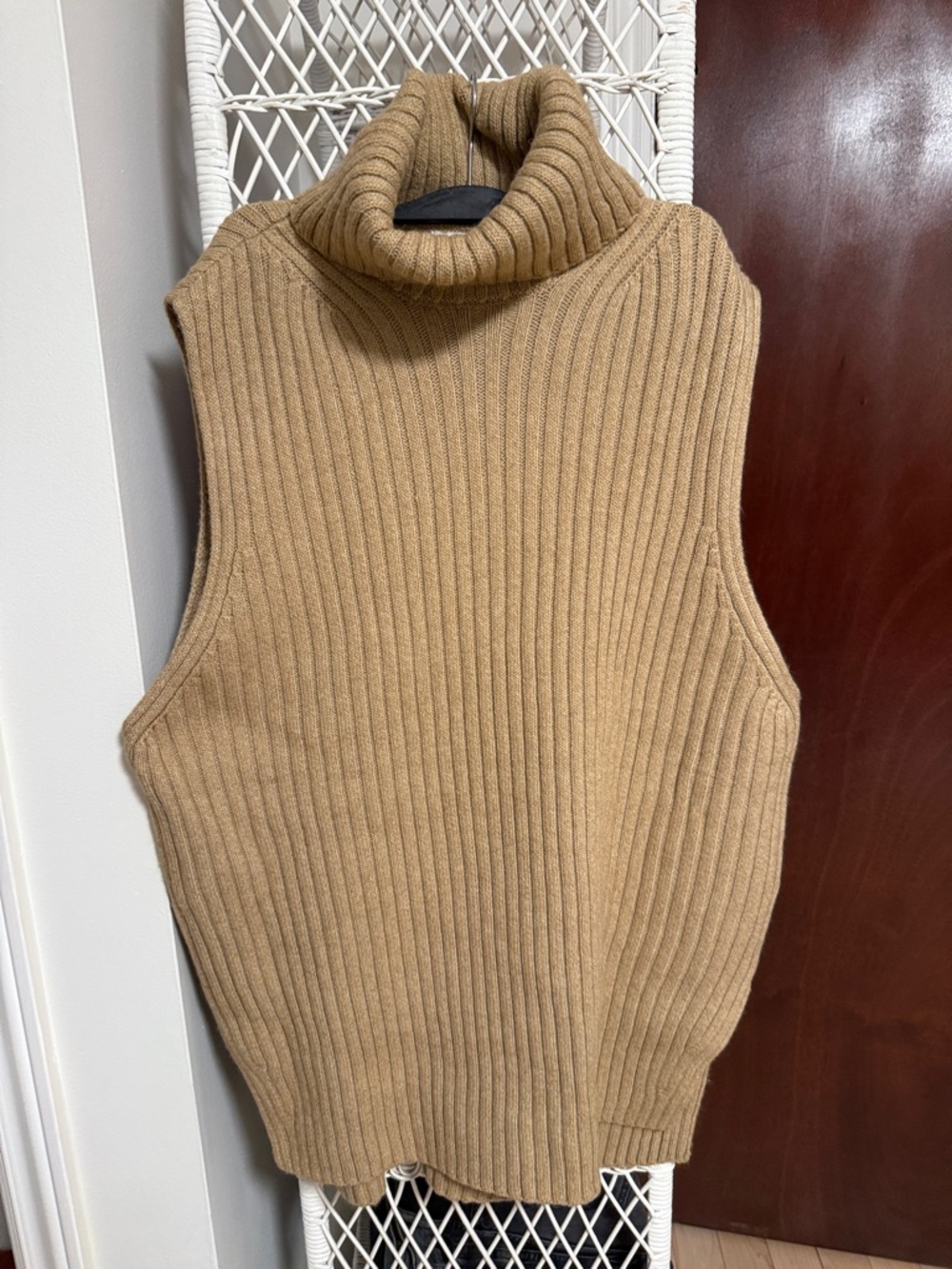 H&M Ribbed Sleeveless Turtleneck Vest in Camel